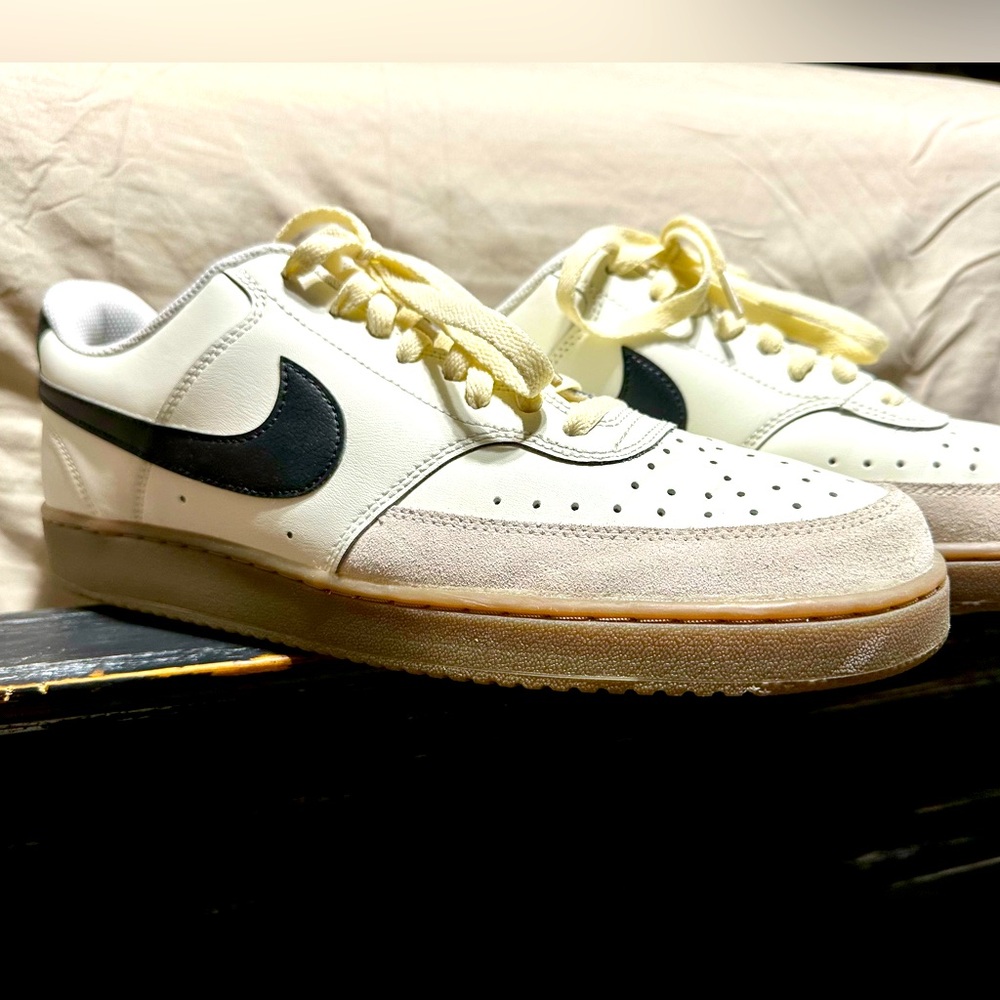 Nike Court Vision Low- Men’s size 11